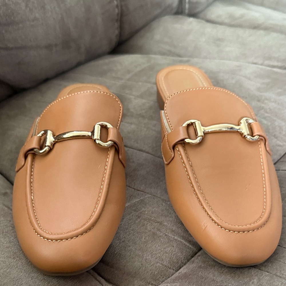 Women’s Tan Slip-On Mule with Gold Buckle Accent